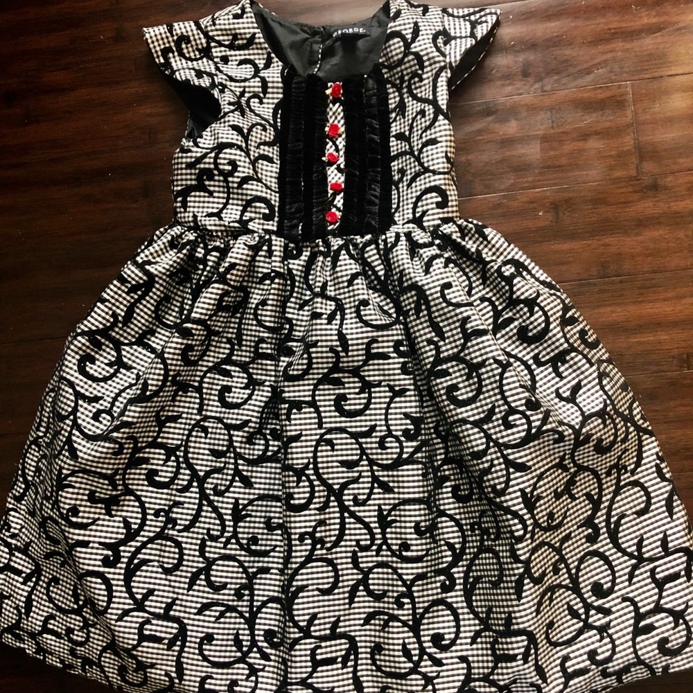 beautiful xmas gown for that beautiful girl!